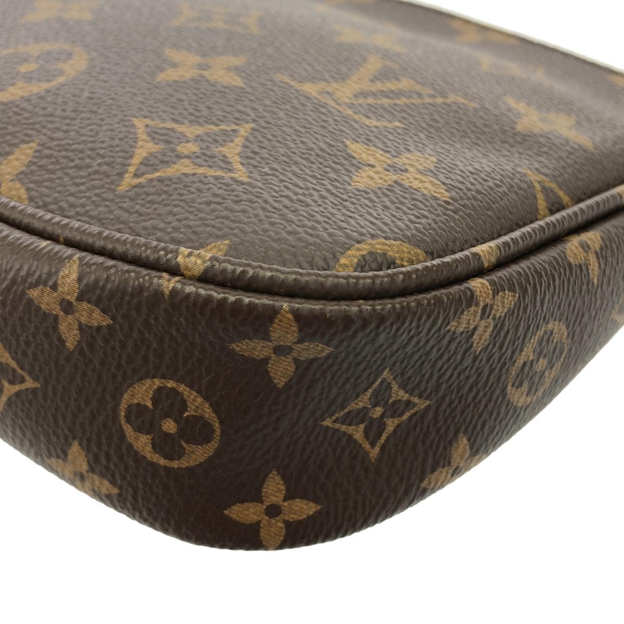 LOUIS VUITTON Pochette M44840 Shoulder Monogram 3