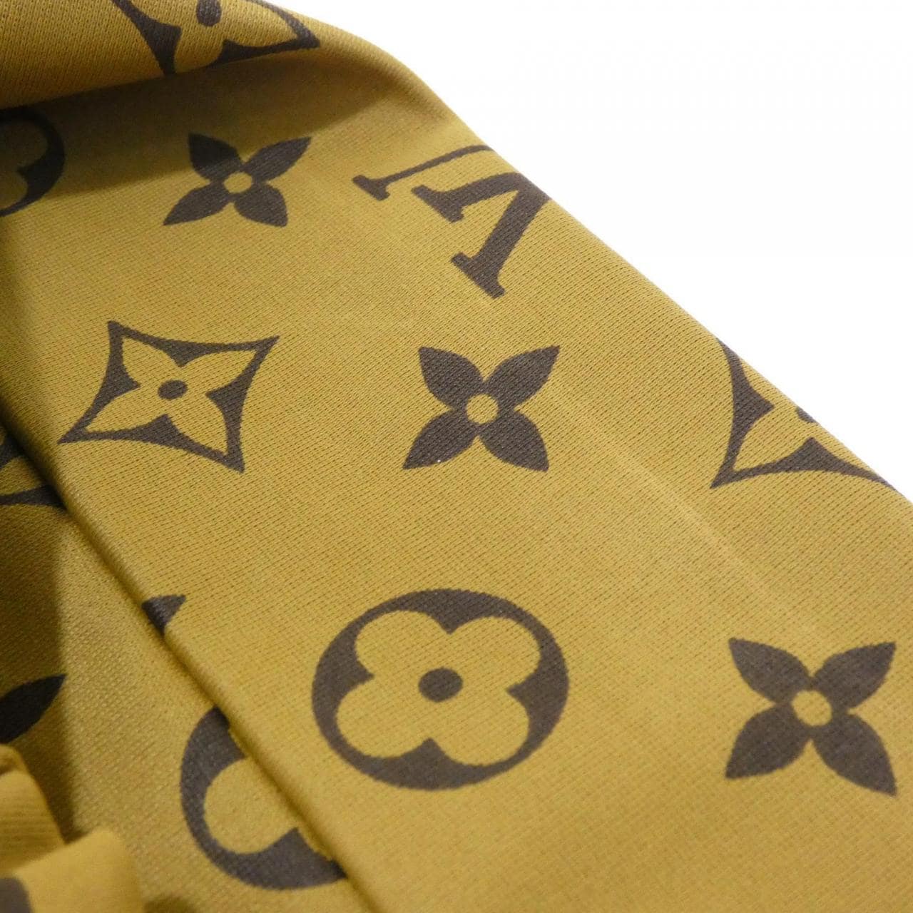 LOUIS VUITTON M76891 Monogram 3