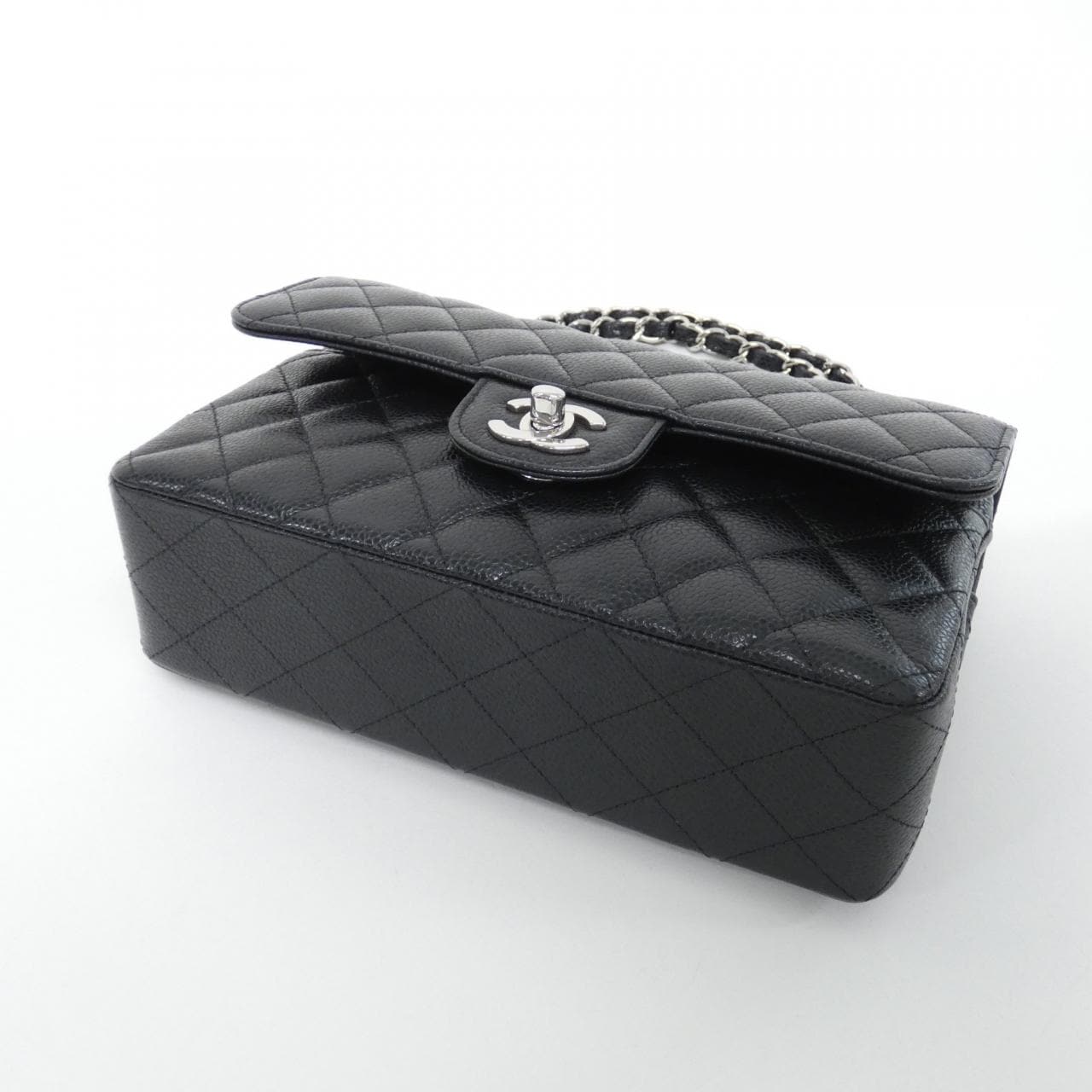 CHANEL Matelasse 1113 Shoulder Grained Calfskin 3