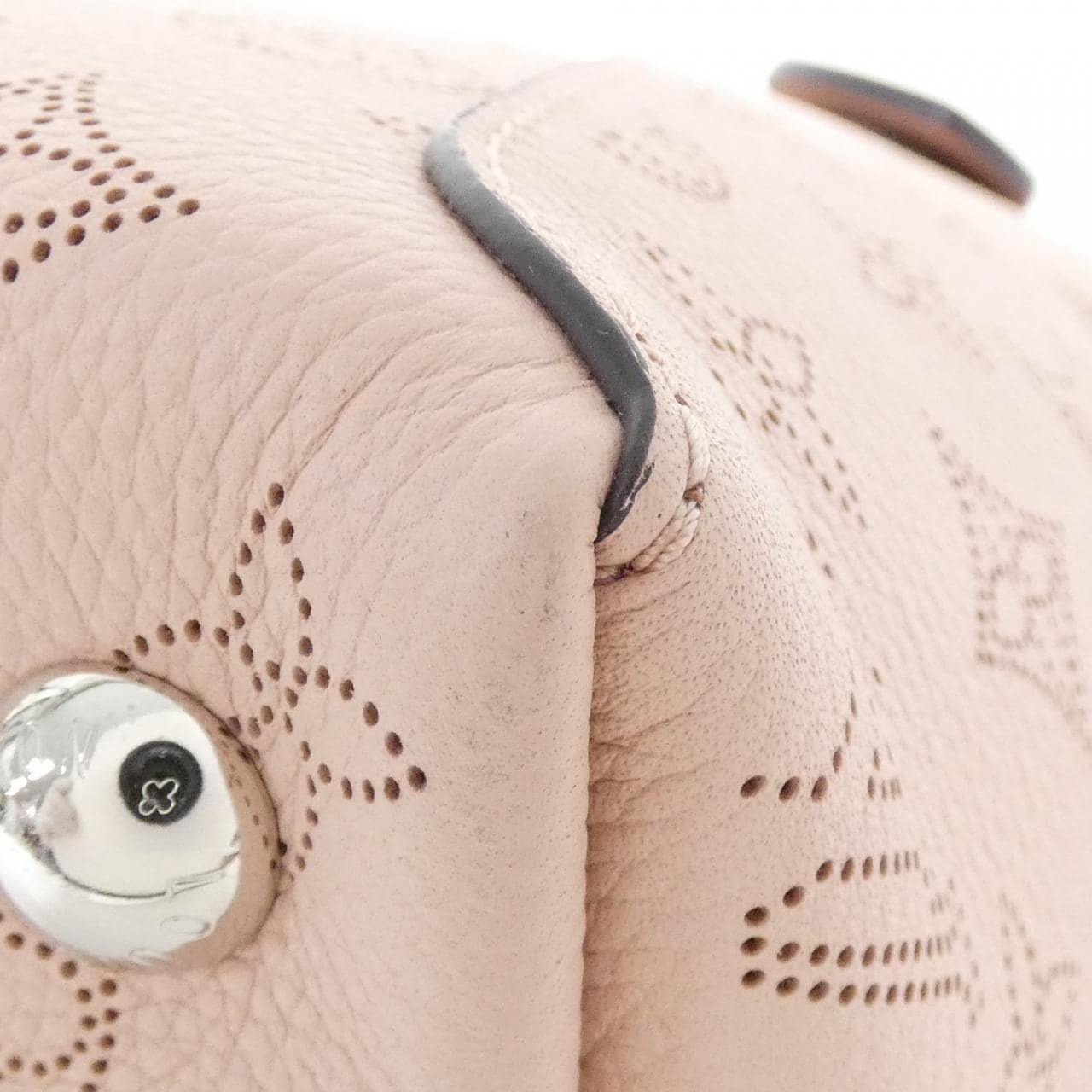 LOUIS VUITTON Mahina M54353 Handbag 2