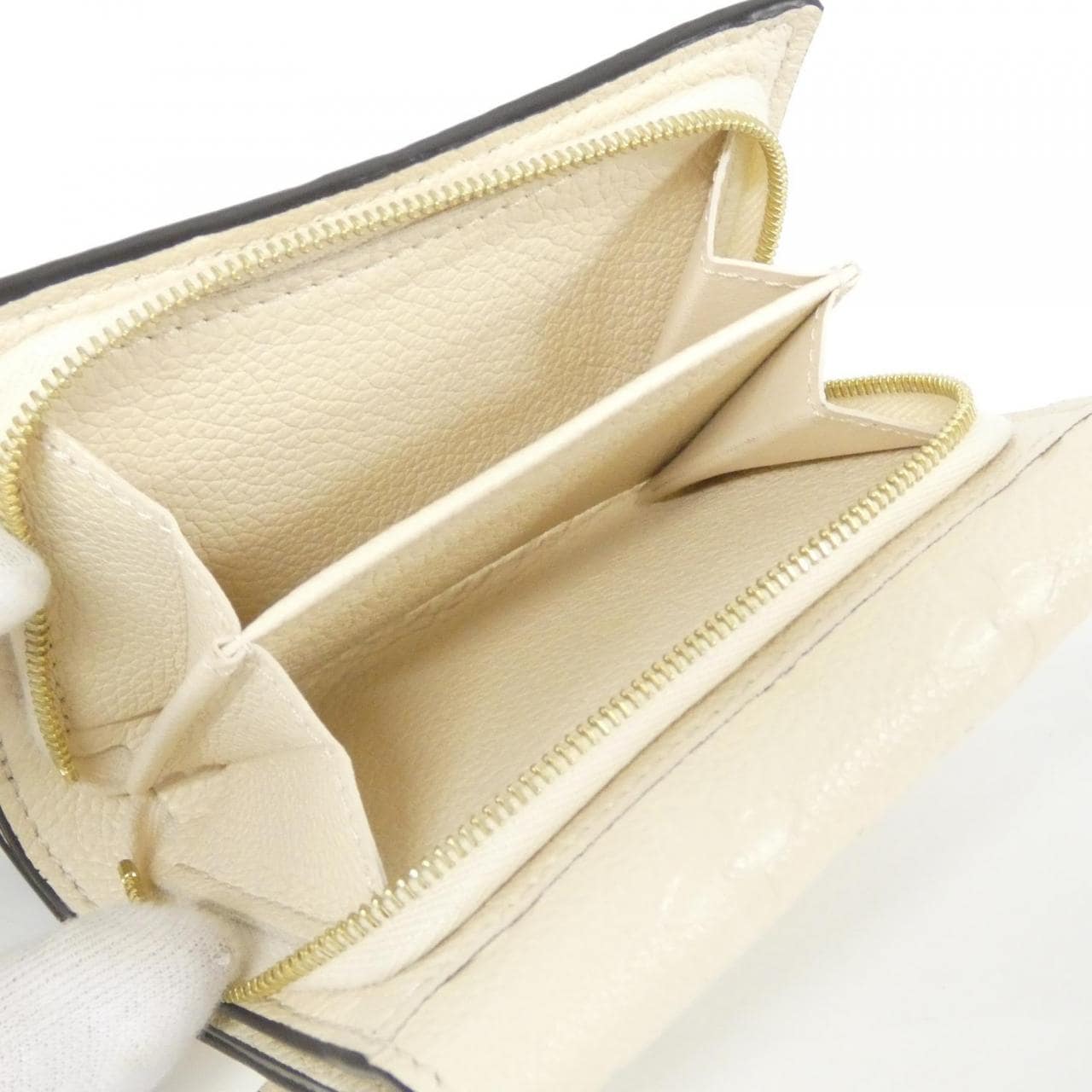 LOUIS VUITTON M81071 Wallet Monogram 5