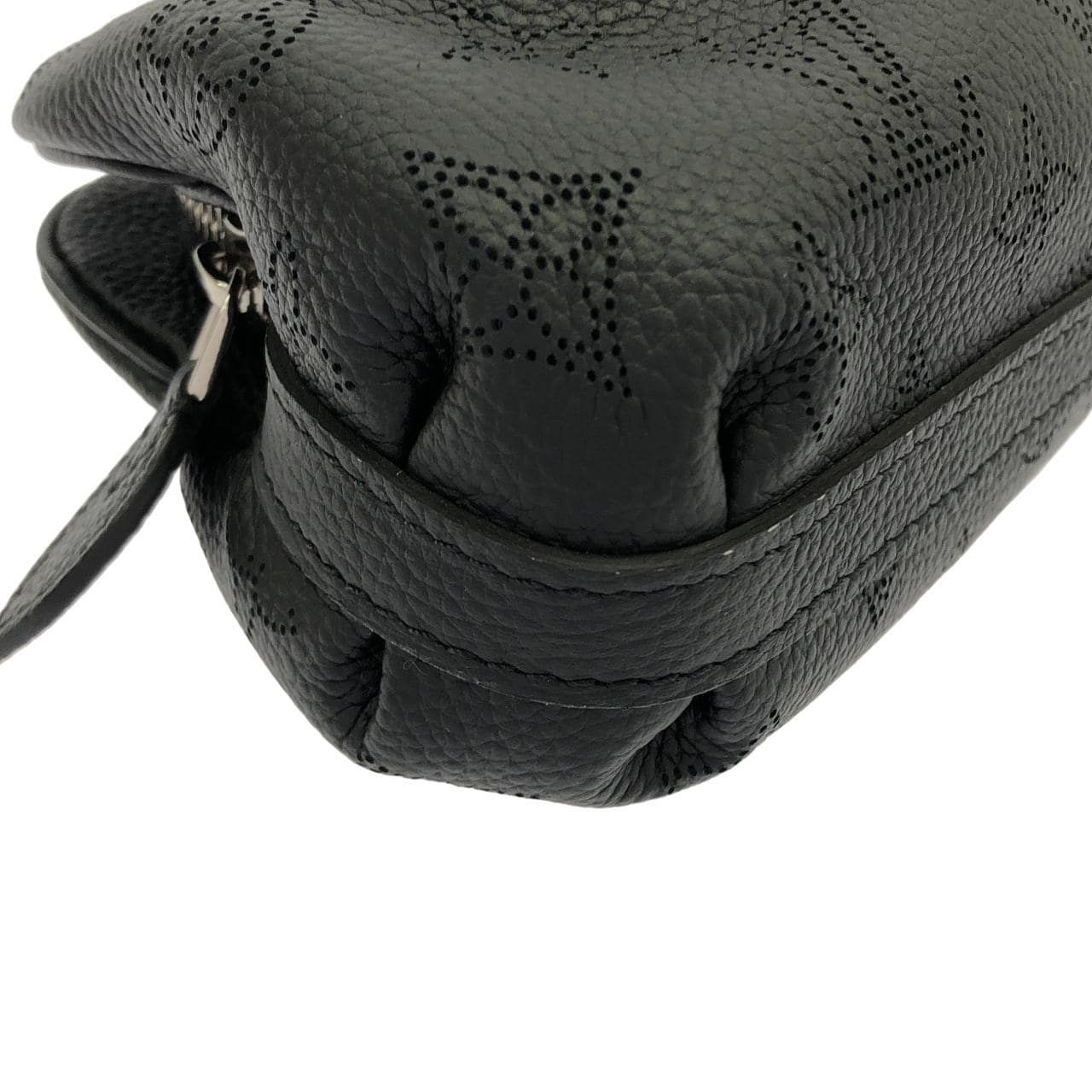 LOUIS VUITTON Mahina M80093 Shoulder 4