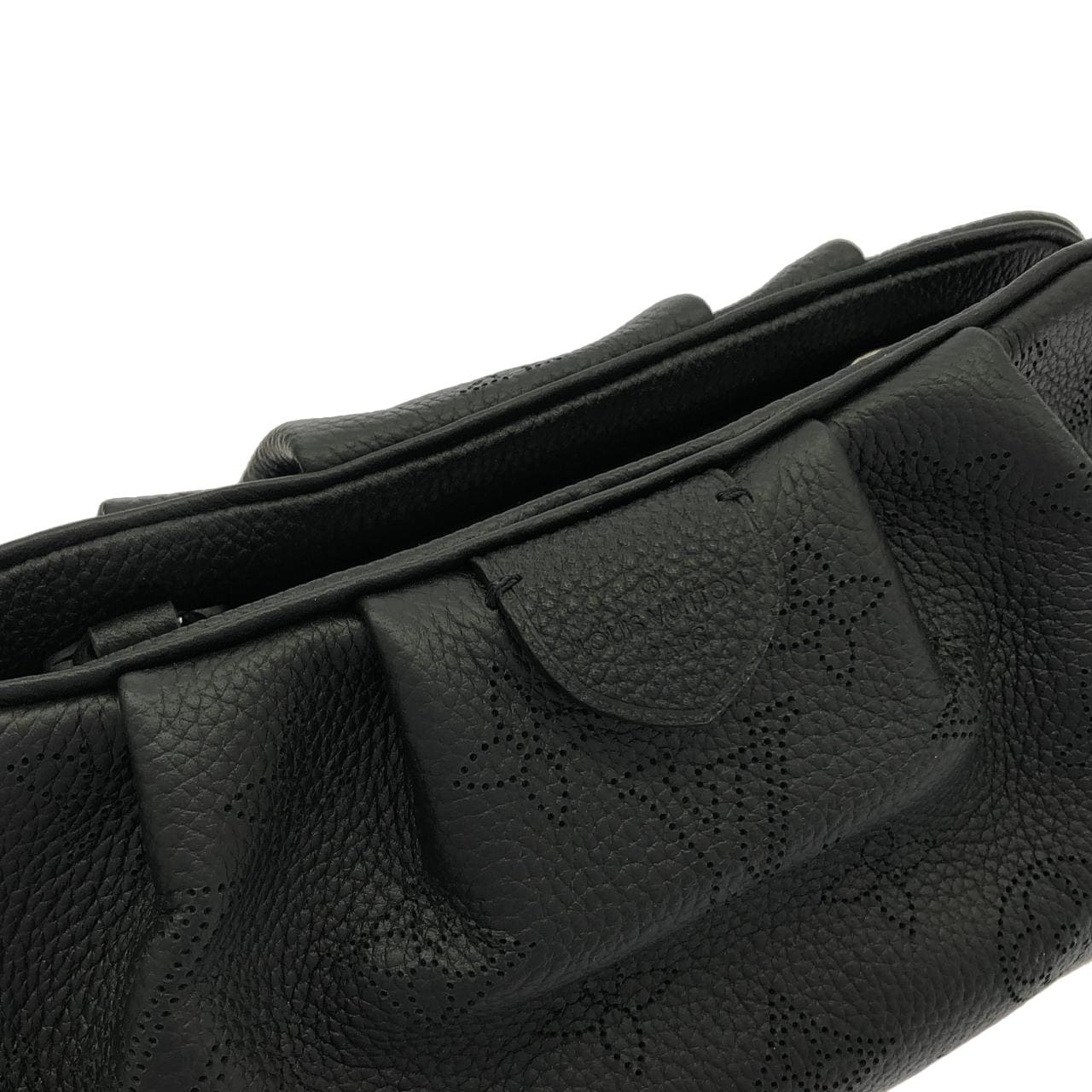 LOUIS VUITTON Mahina M80093 Shoulder 5