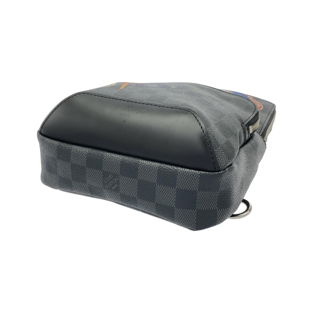 LOUIS VUITTON Avenue N41056 Shoulder Damier 3