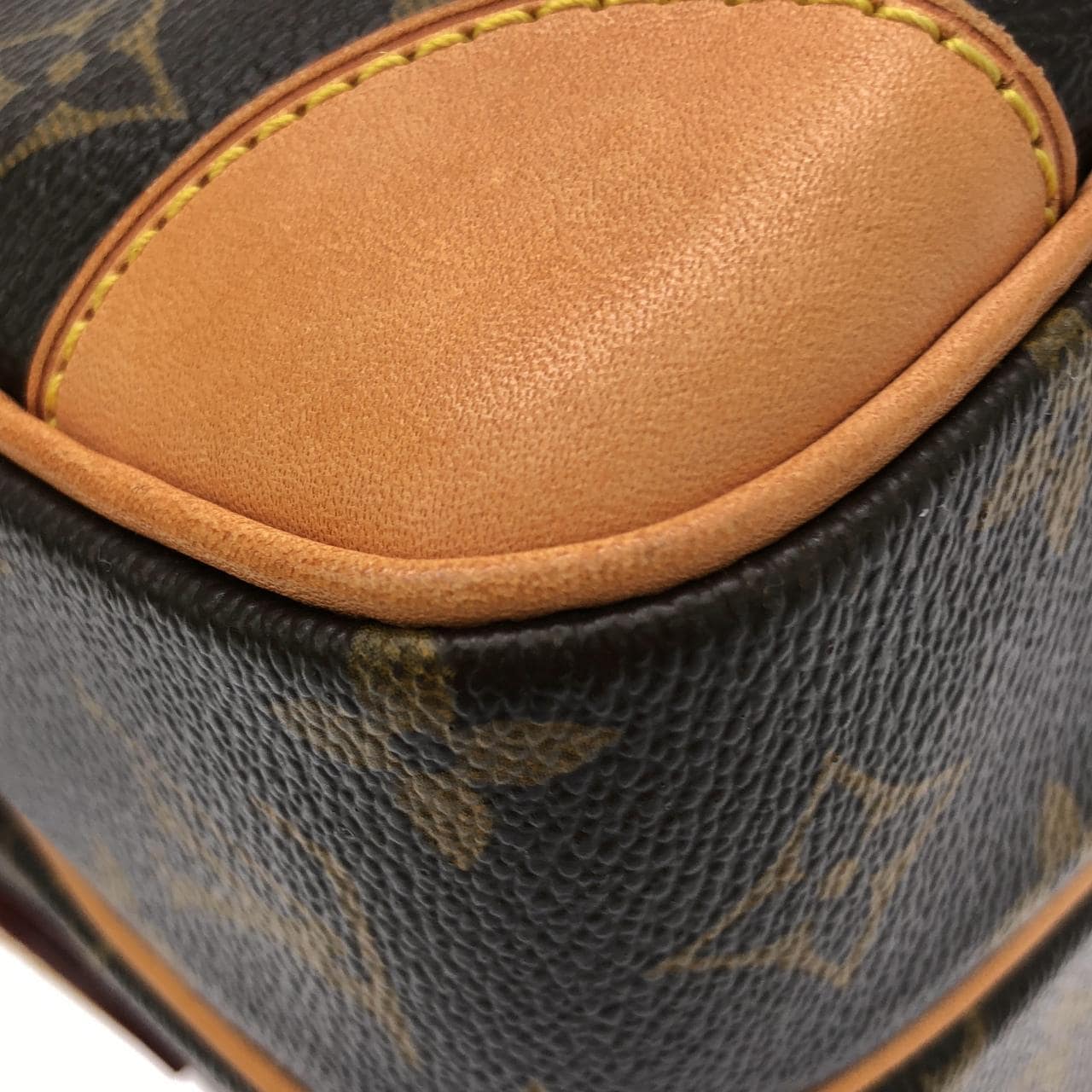 LOUIS VUITTON Nile M45244 肩背包 Monogram 3