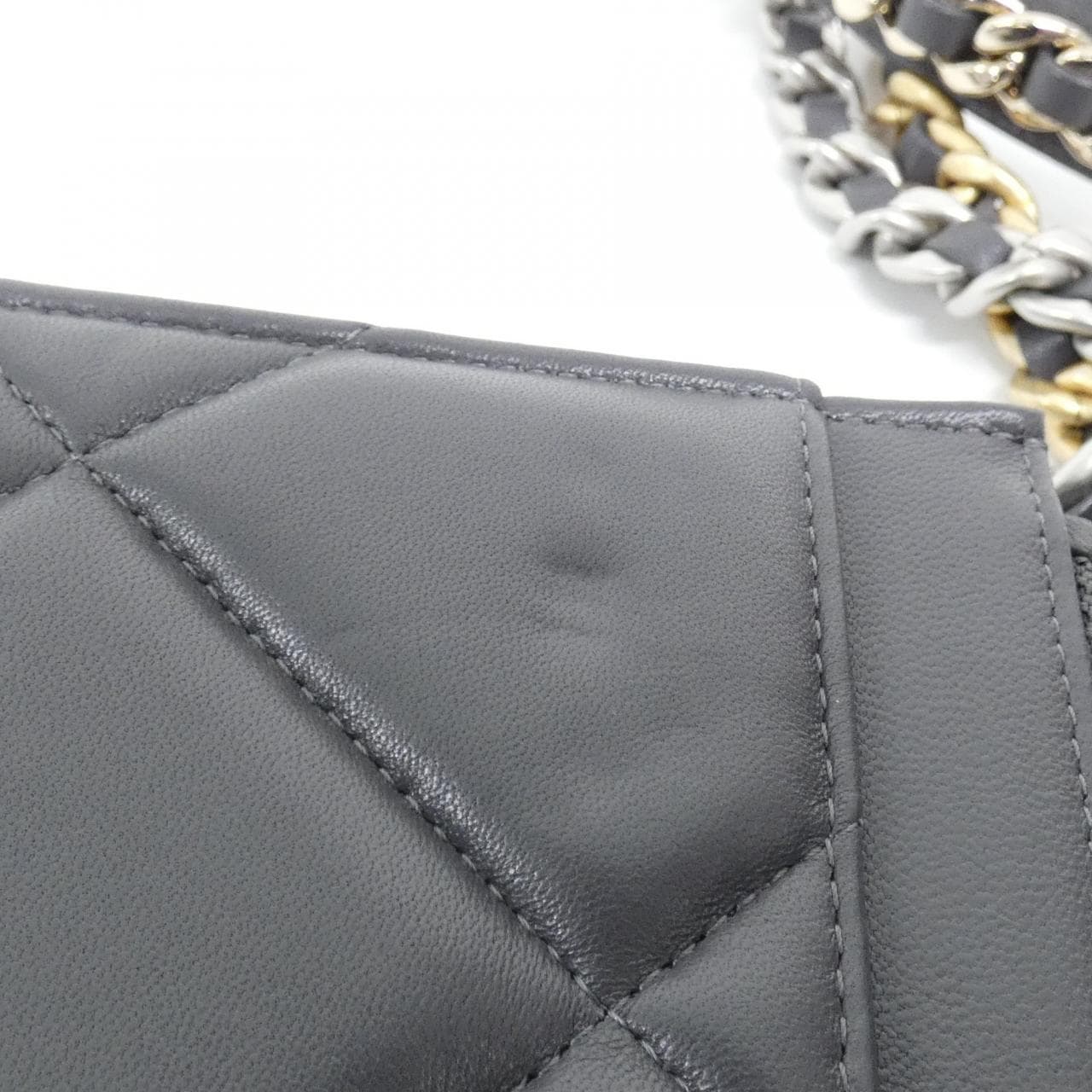 CHANEL Chanel 19 AP3267 銀包 羊皮 8
