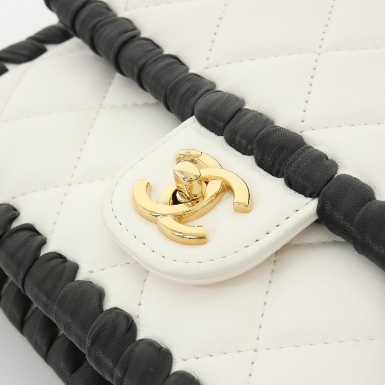 CHANEL AP5145 Wallet Lambskin 4