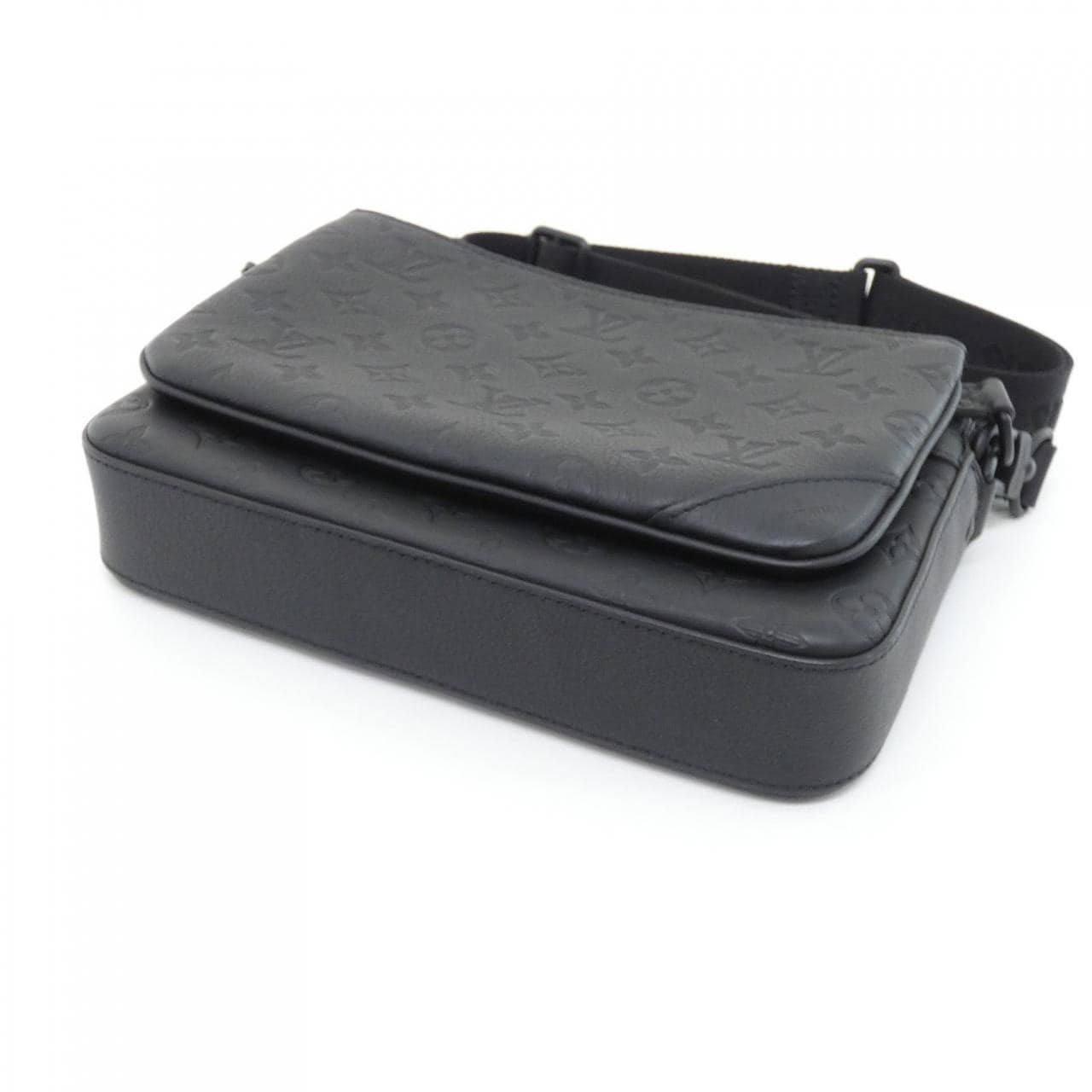 LOUIS VUITTON M46602 Shoulder Monogram 3