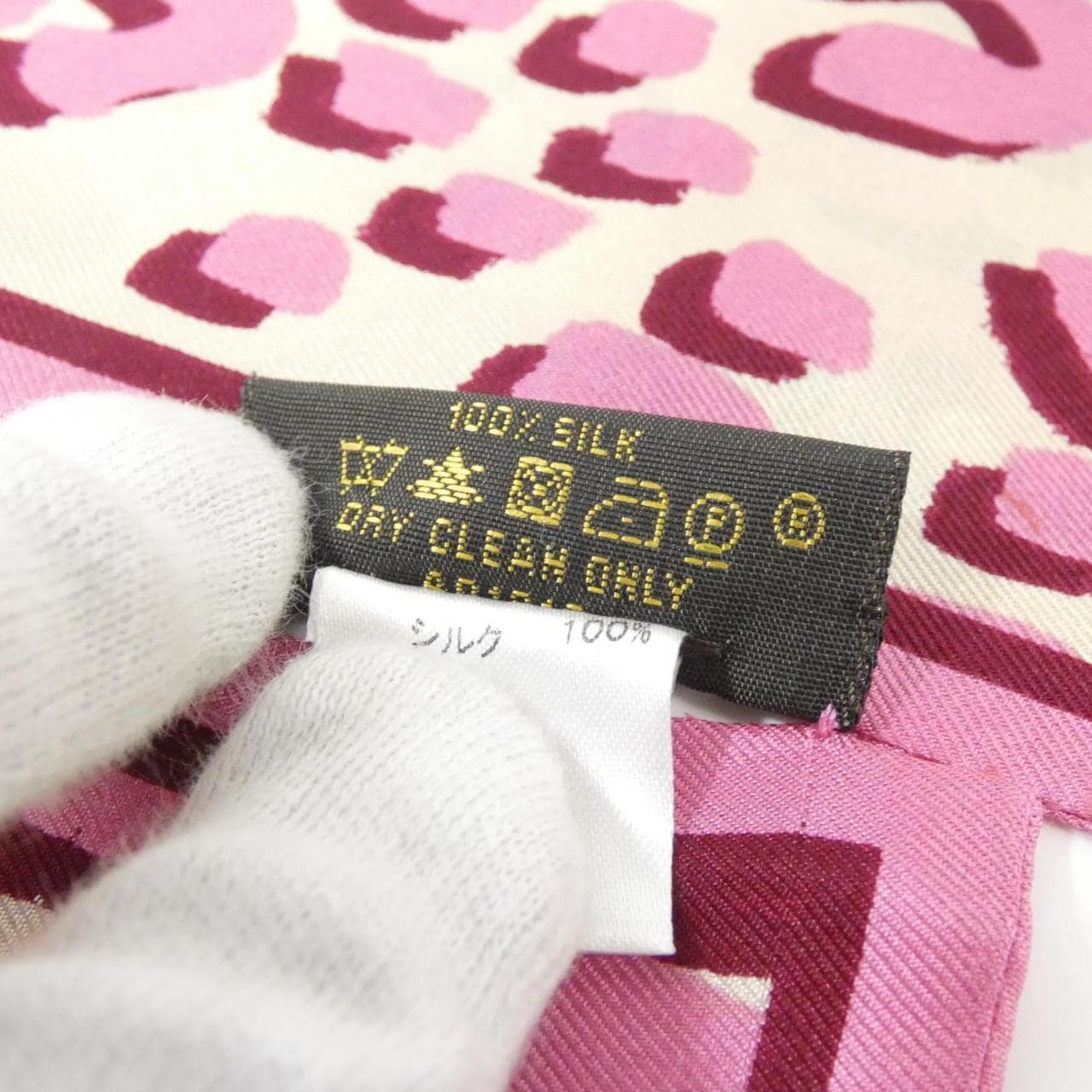 LOUIS VUITTON M72867 圍巾 4