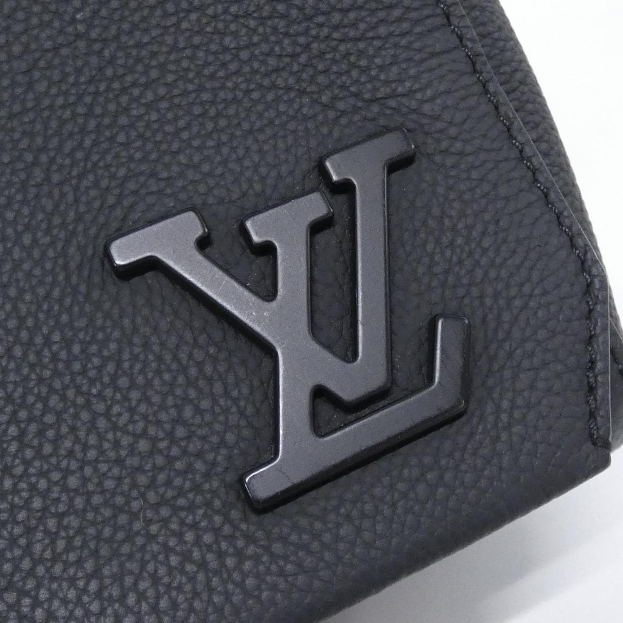 LOUIS VUITTON M57080 Shoulder Lambskin 4