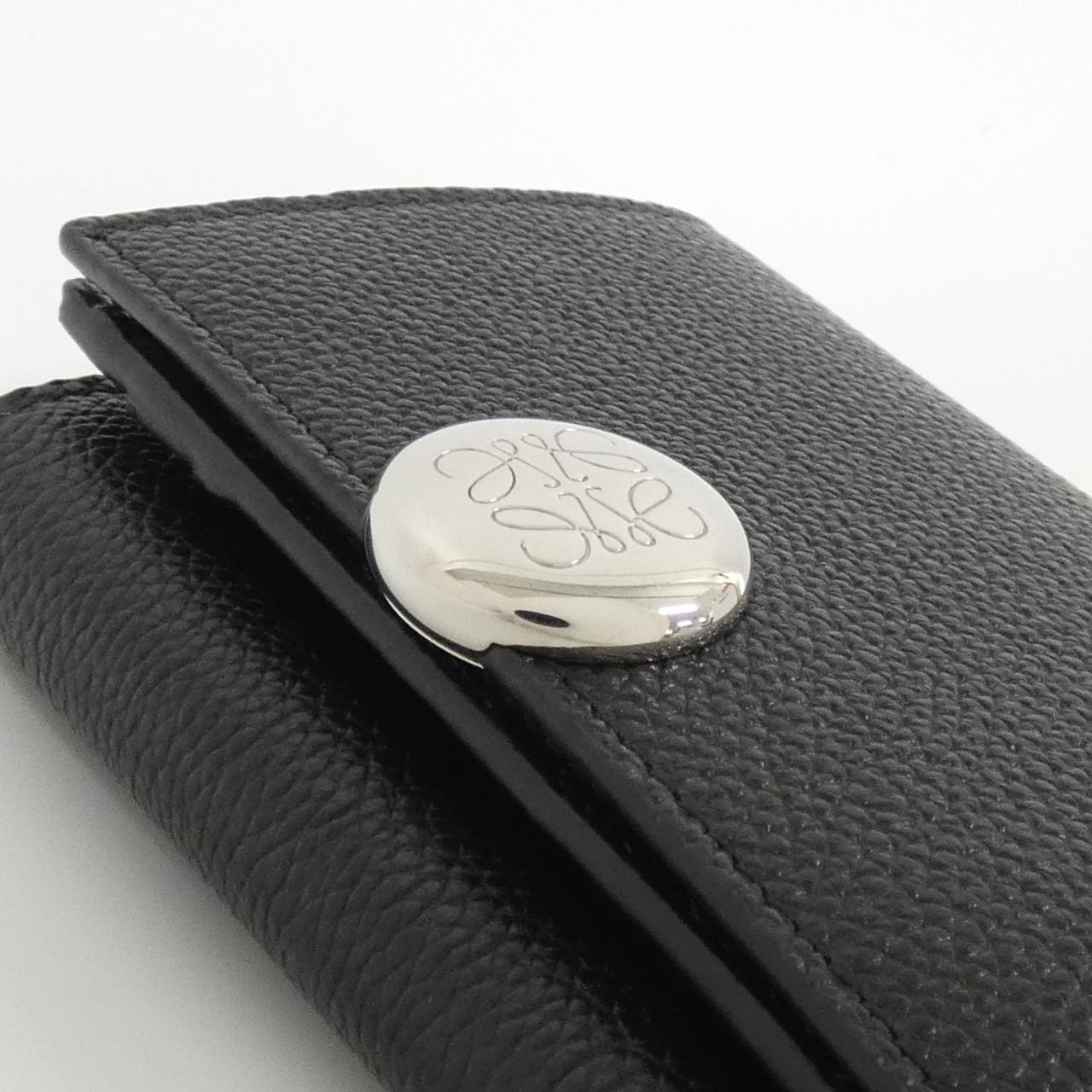 LOEWE CANBTR2X03 銀包 3
