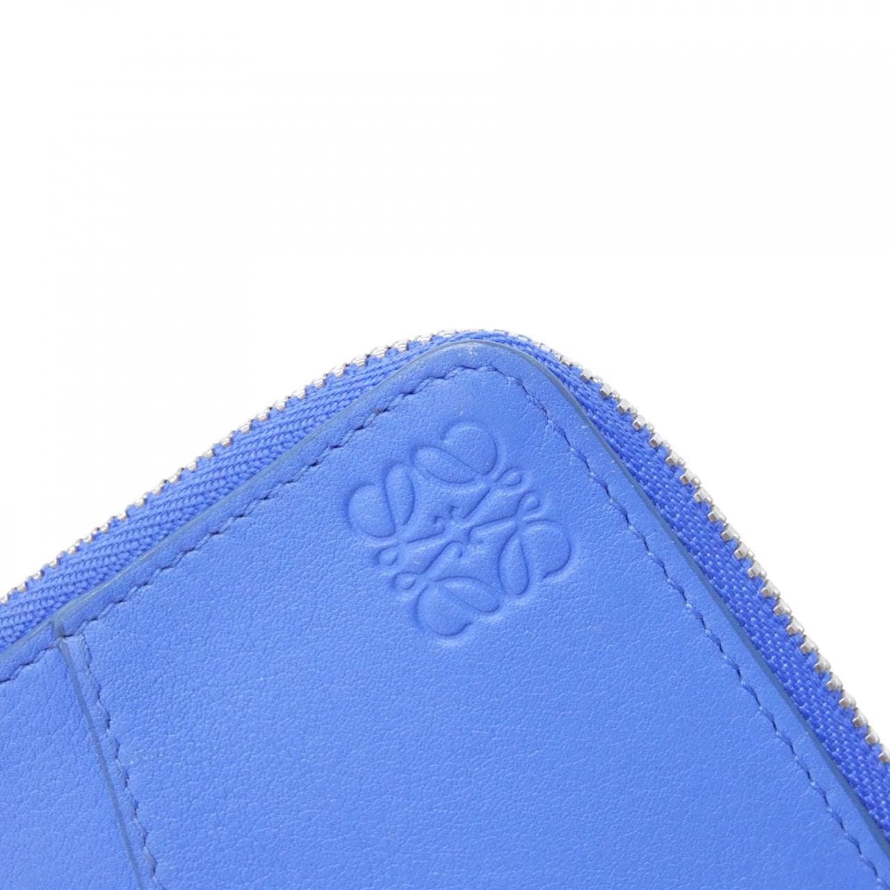 LOEWE Puzzle C510G17X03 散紙包 4