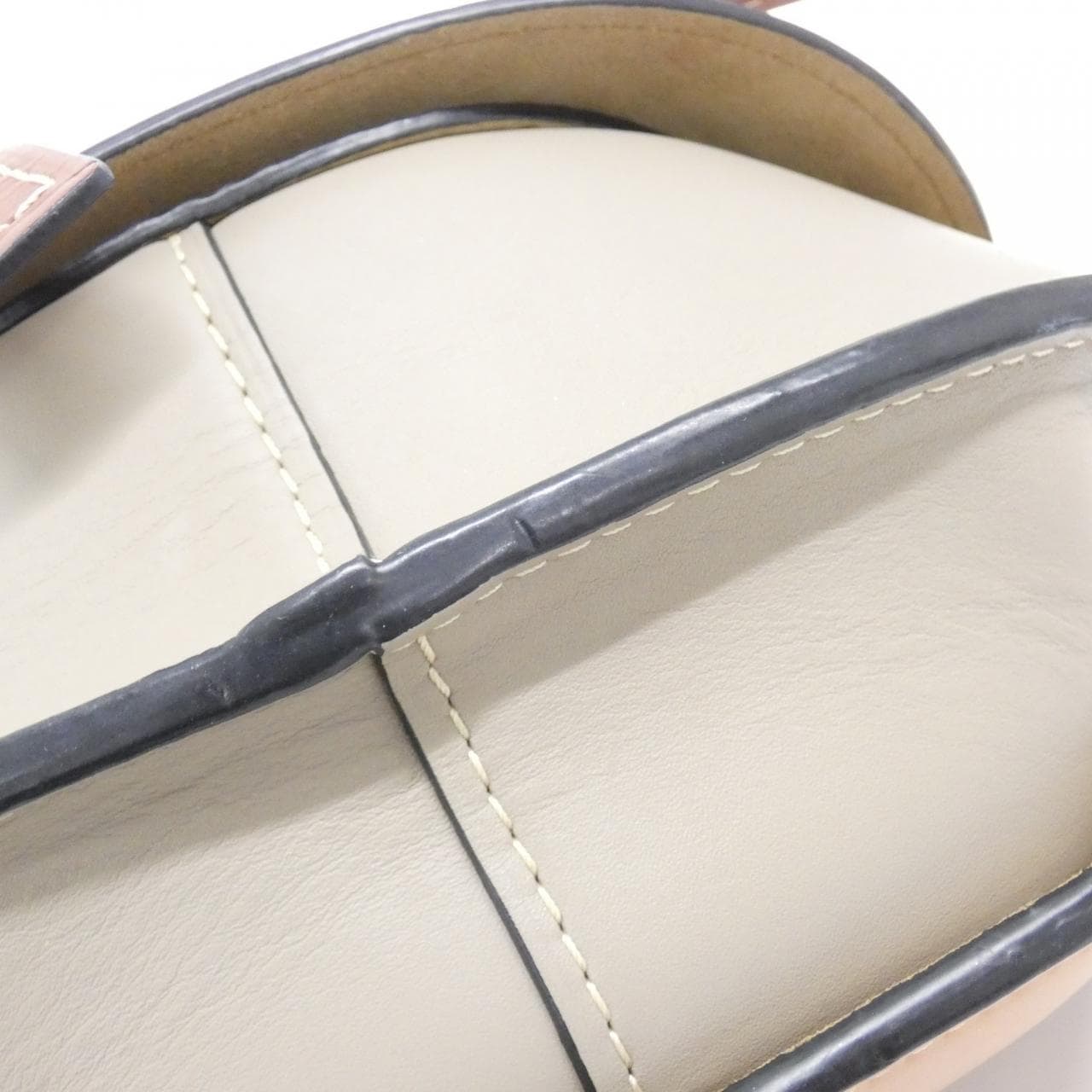 LOEWE Gate 321 54 T20 Shoulder 3