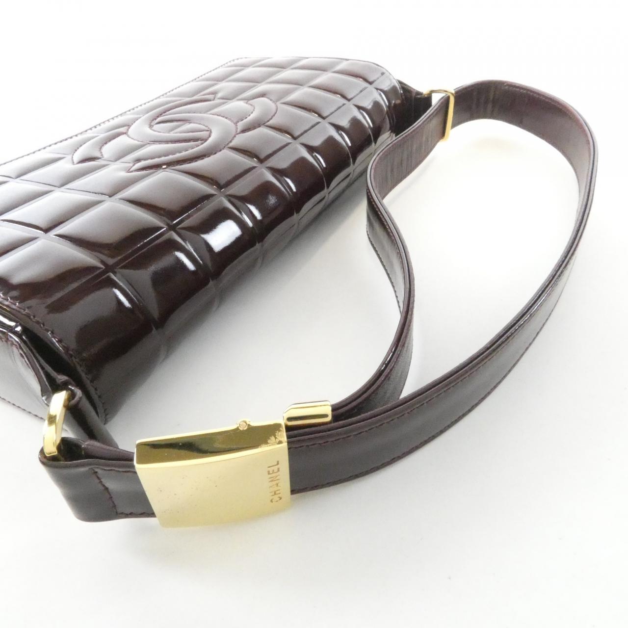 CHANEL 17370 肩背包 漆皮 4
