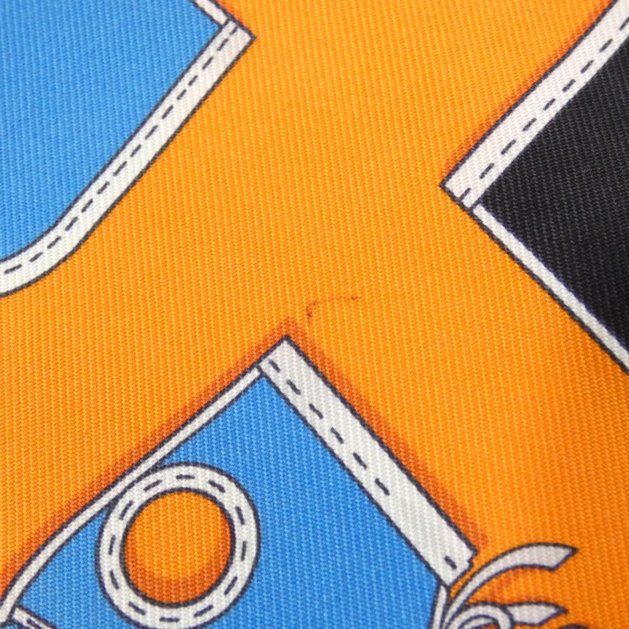 HERMES Scarf 4