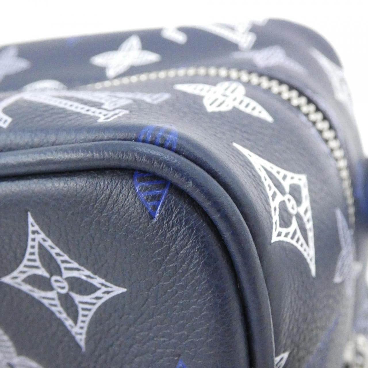 LOUIS VUITTON M28835 Pouch Monogram 5