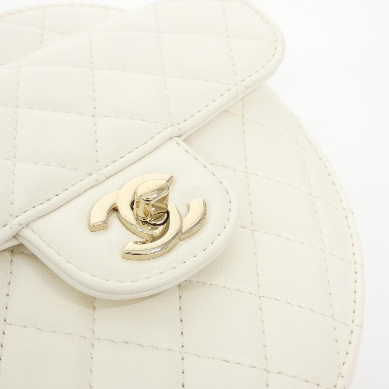 CHANEL AS5764 Shoulder Lambskin 4