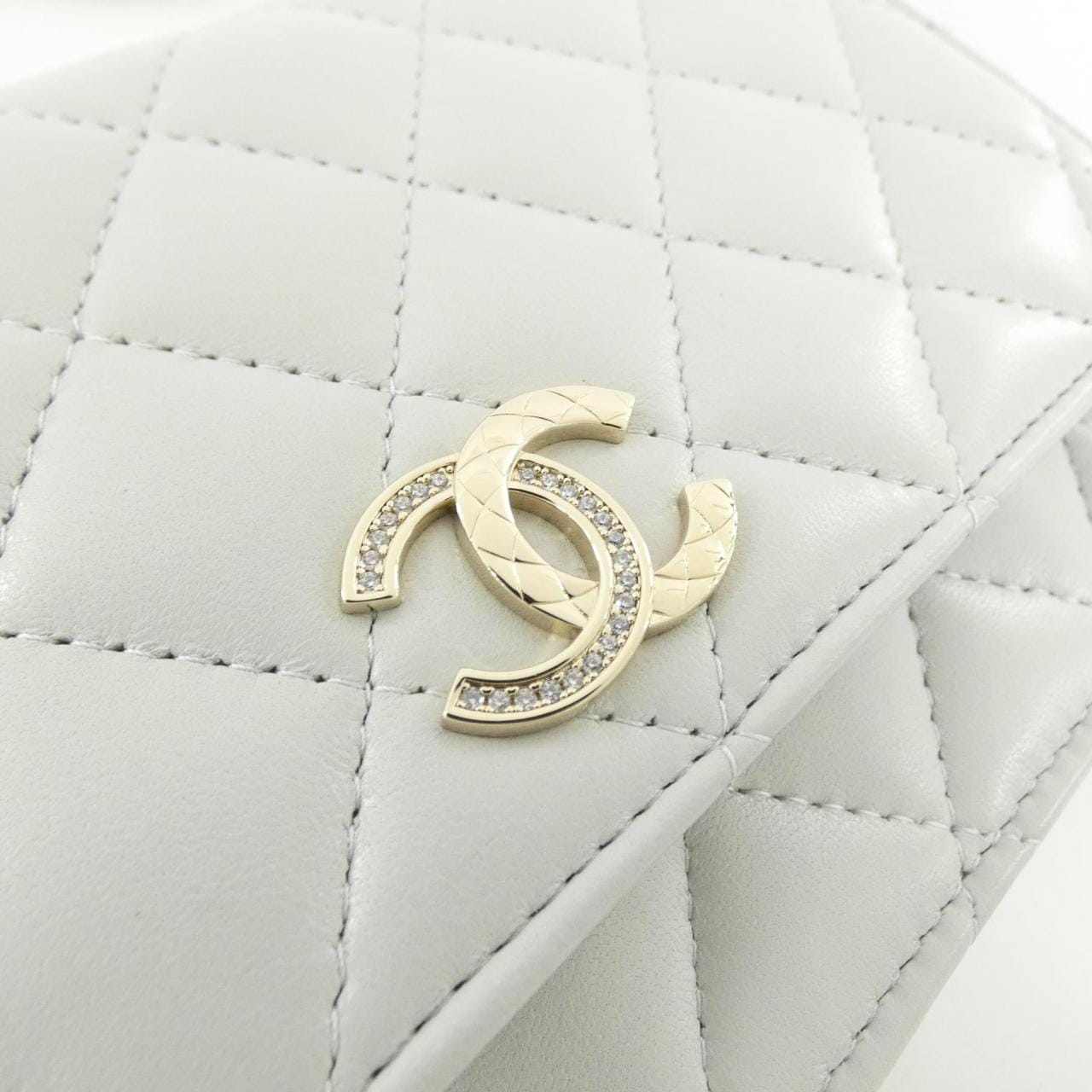 CHANEL AP4337 Wallet Lambskin 4