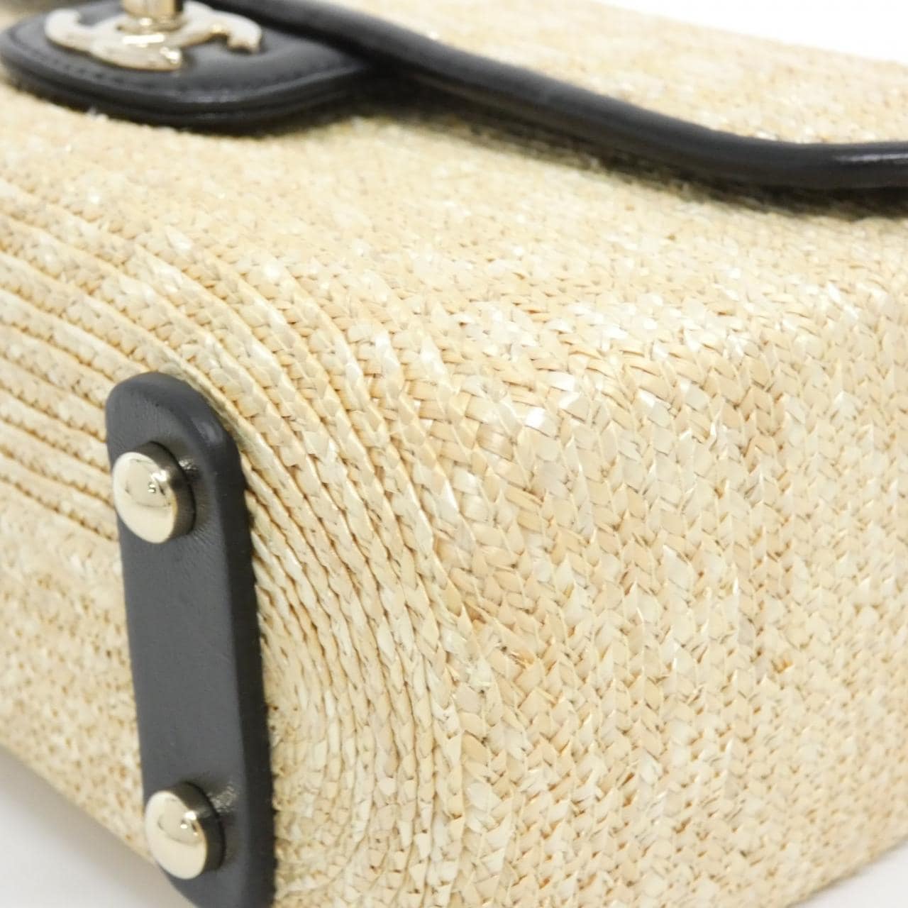 CHANEL AS6017 Shoulder Lambskin 3