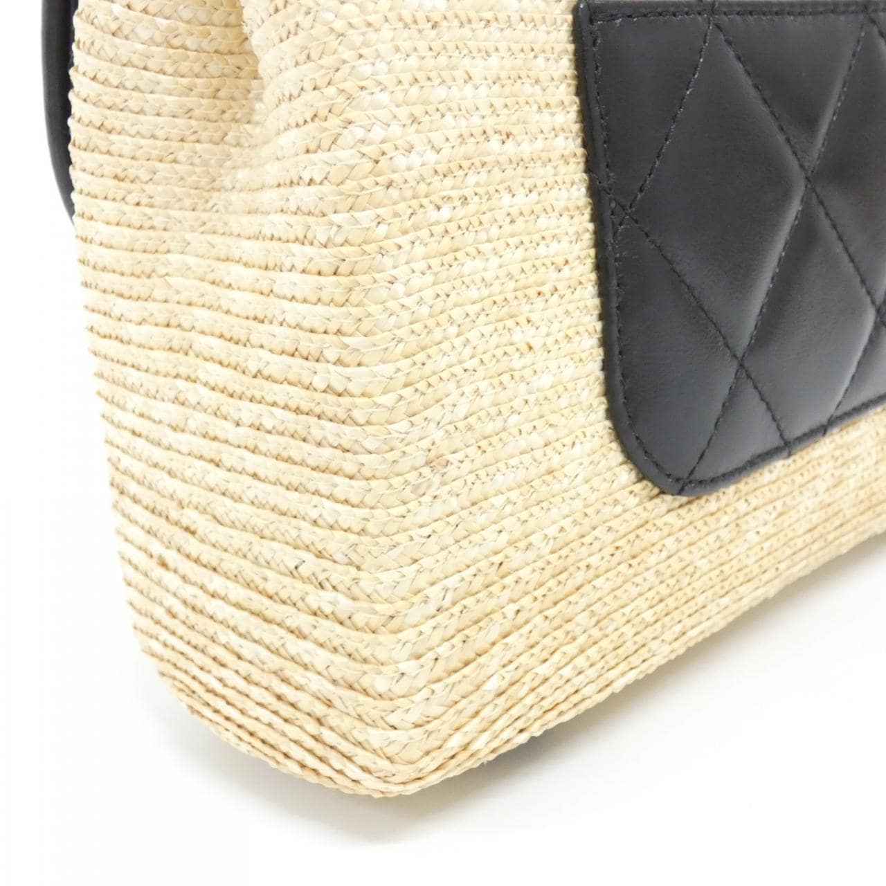 CHANEL AS6017 Shoulder Lambskin 4