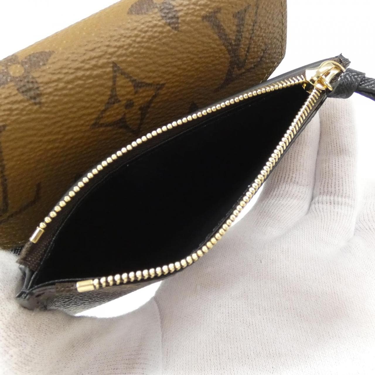 LOUIS VUITTON M81557 Wallet Monogram 5