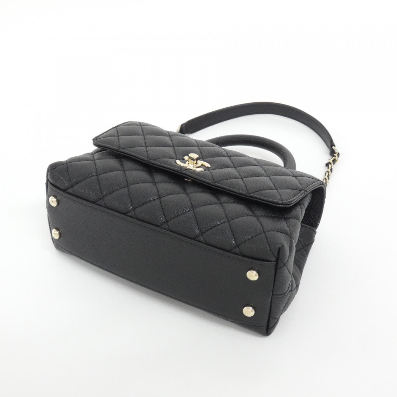 CHANEL Matelasse 92990 Handbag Grained Calfskin 3