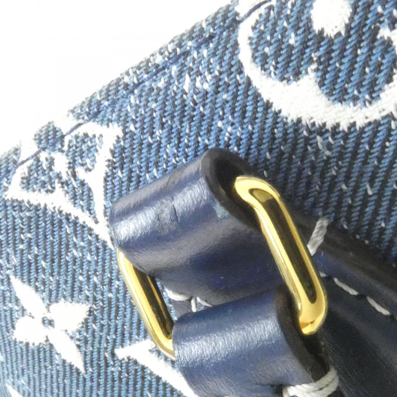 LOUIS VUITTON OnTheGo M59608 Handbag Monogram 4