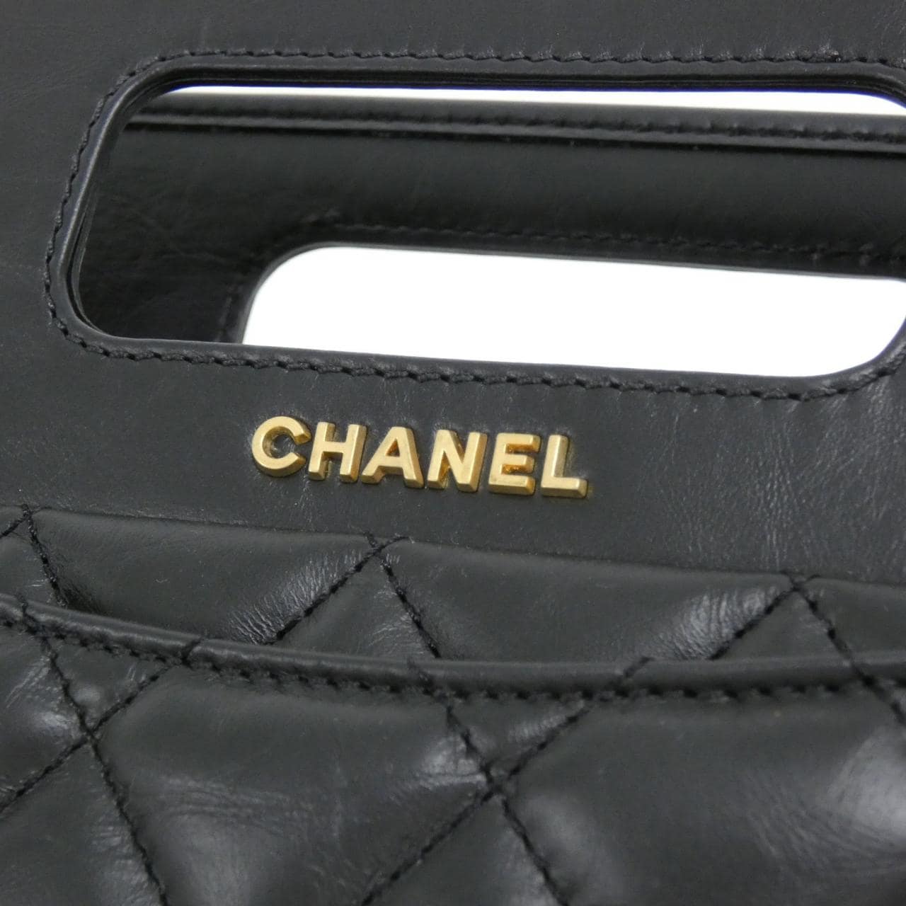 CHANEL AS4037 Shoulder 5