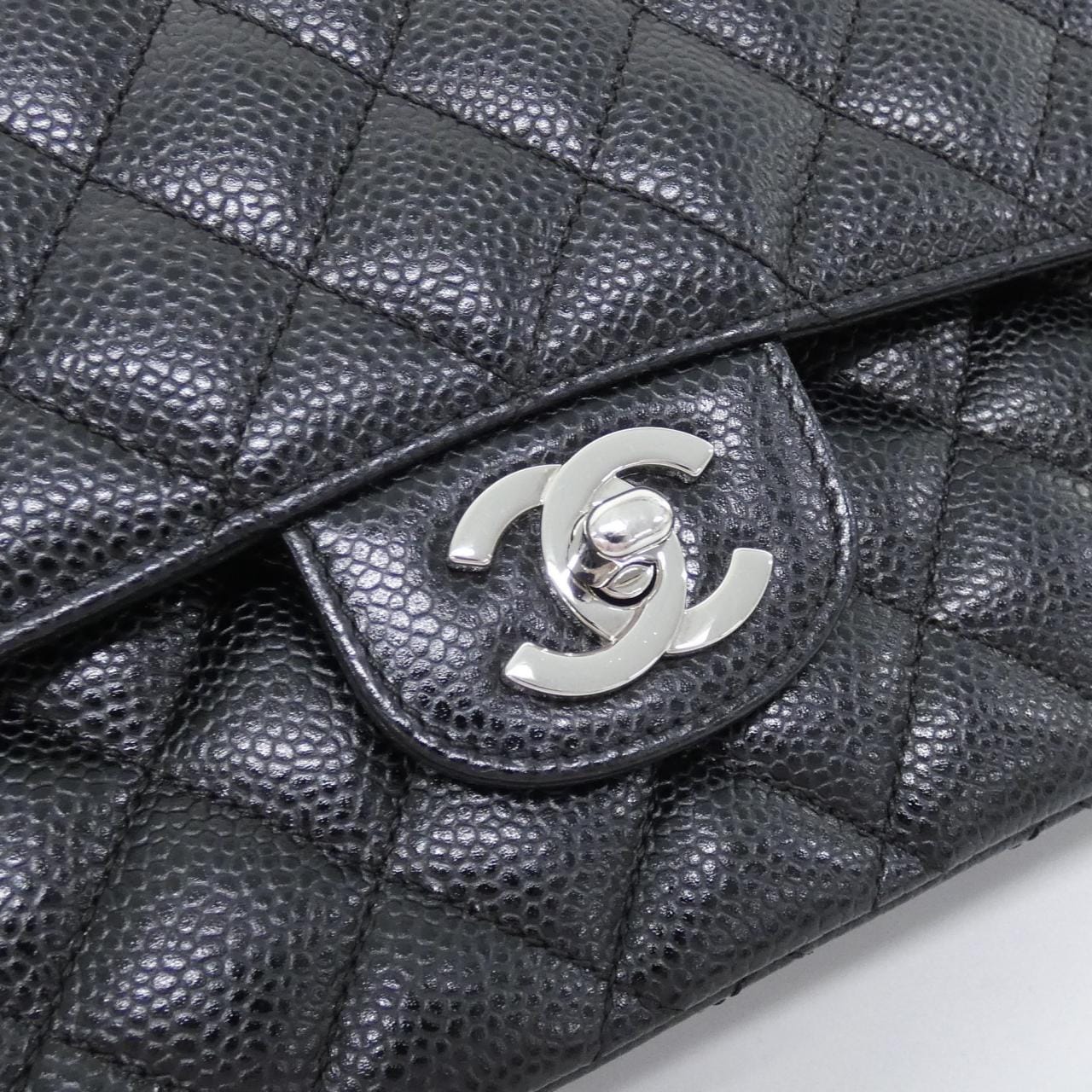 CHANEL Matelasse 1112 Shoulder Grained Calfskin 4