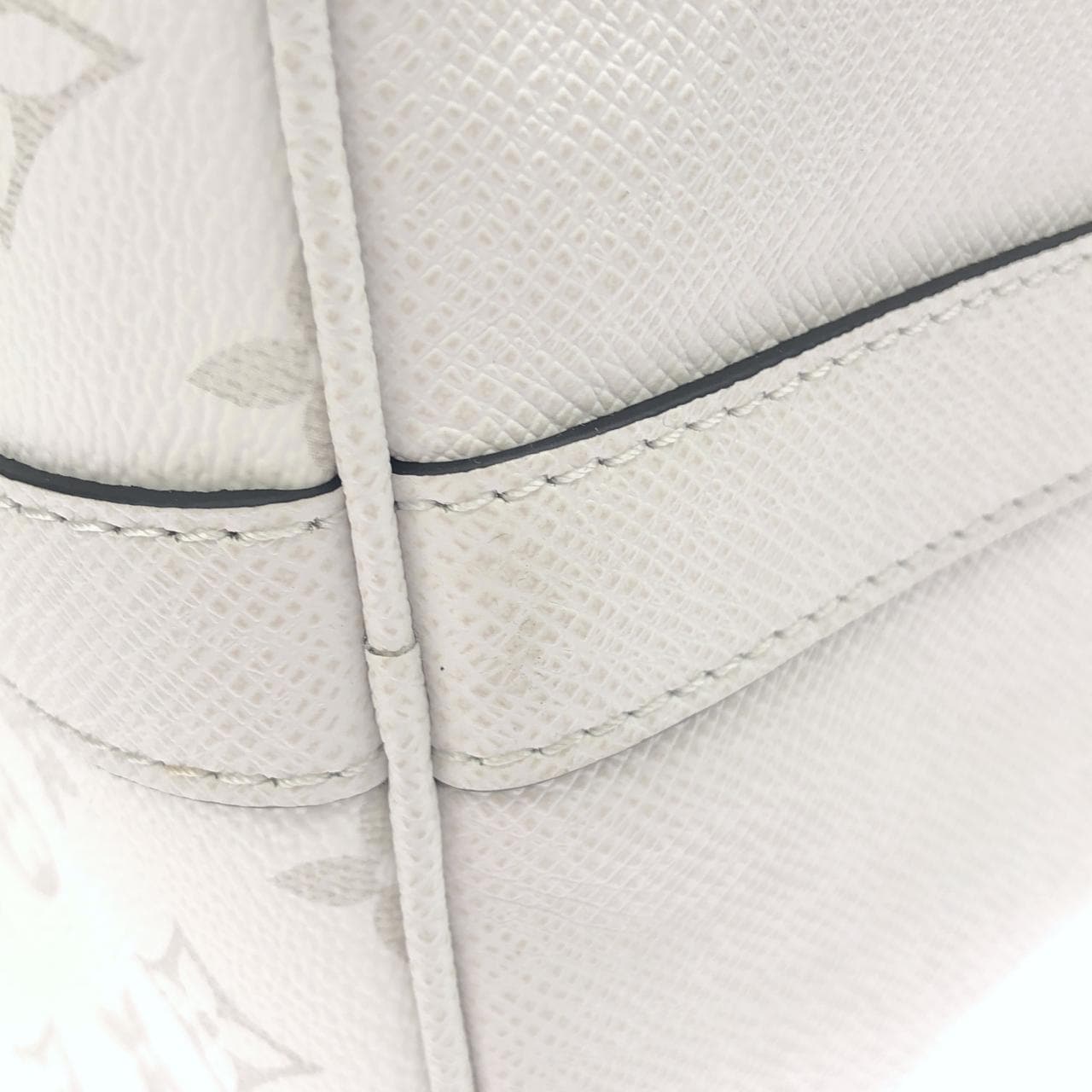 LOUIS VUITTON Keepall M30885 Boston Canvas 4