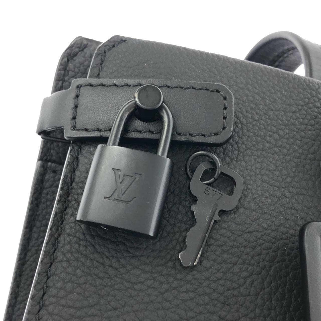 LOUIS VUITTON M57308 Tote Lambskin 4