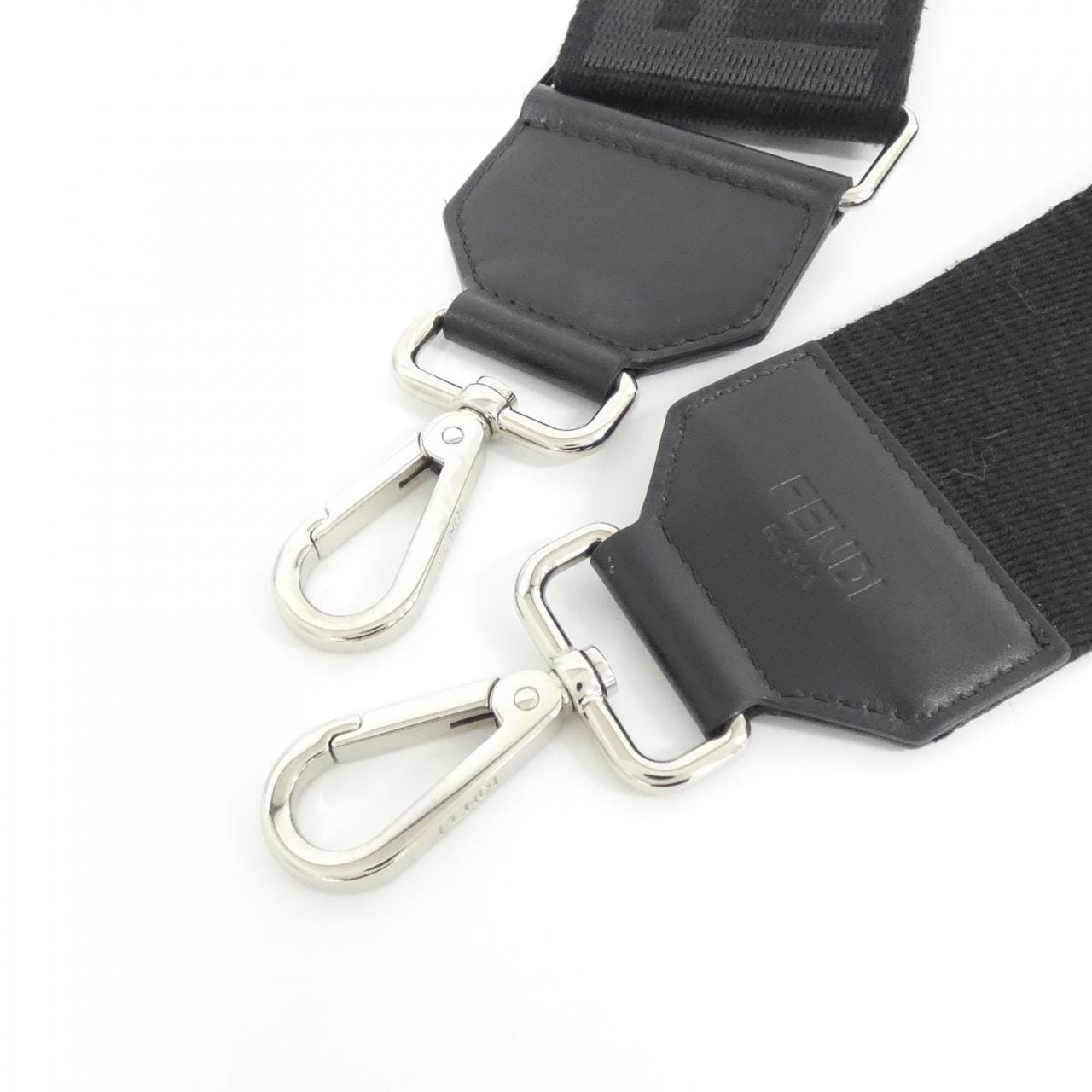 FENDI 8AV439 AMU7 銀包 3