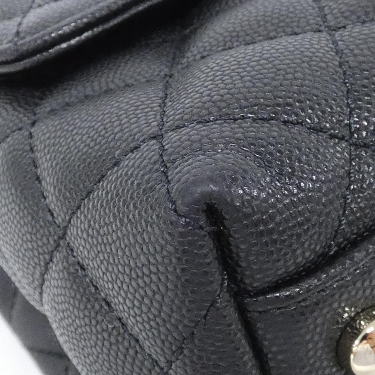 CHANEL Matelasse 92991 Handbag Grained Calfskin 3
