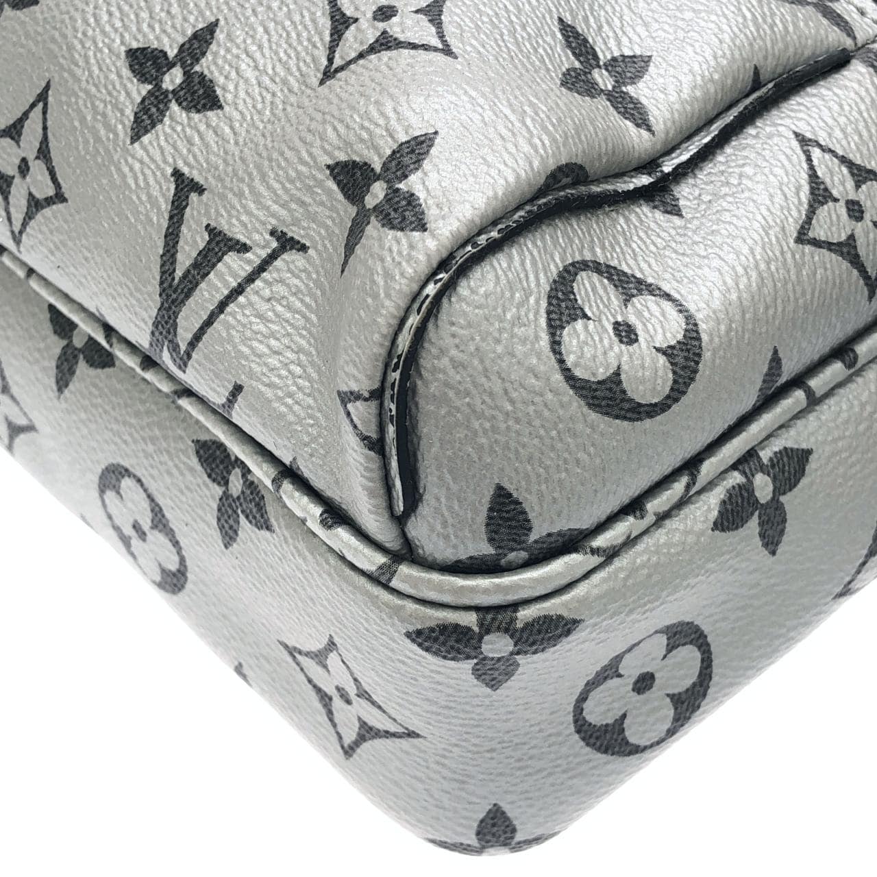 LOUIS VUITTON M43859 Shoulder Monogram 3