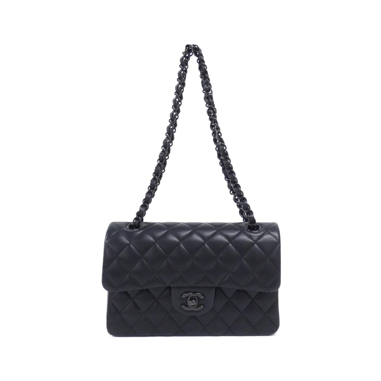 CHANEL Matelasse 1113 Shoulder Lambskin