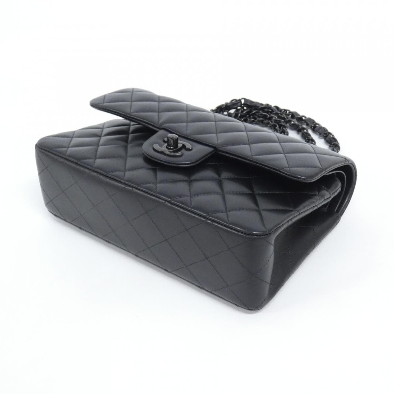 CHANEL Matelasse 1113 Shoulder Lambskin 3