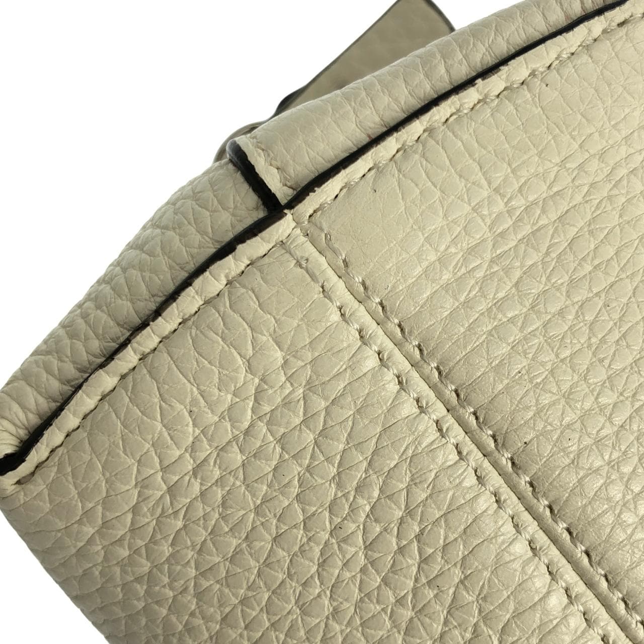 FENDI By The Way 8BS098 ASU2 Handbag 3