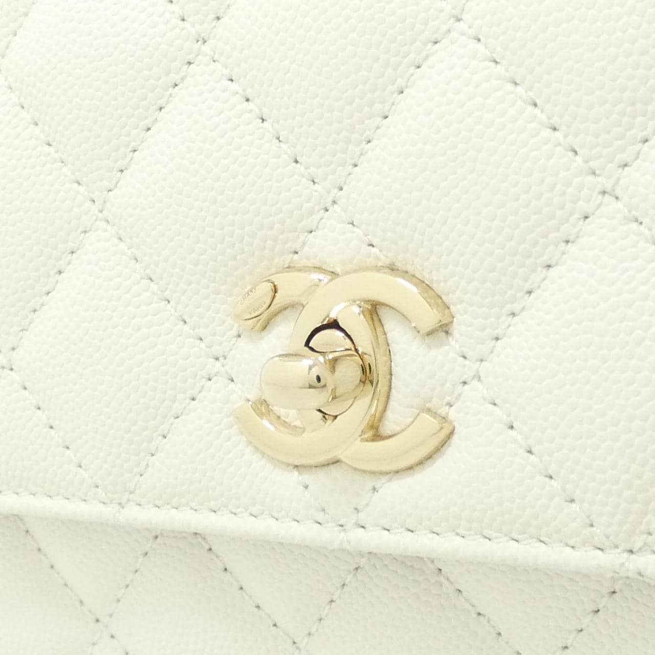 CHANEL Matelasse 92990 Handbag Grained Calfskin 4