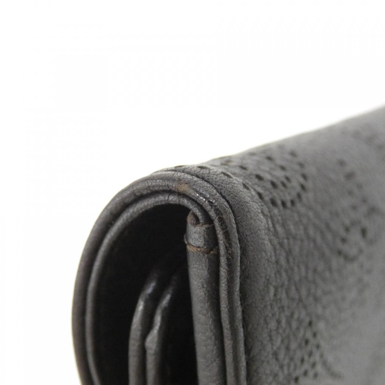 LOUIS VUITTON Mahina M95968 銀包 3