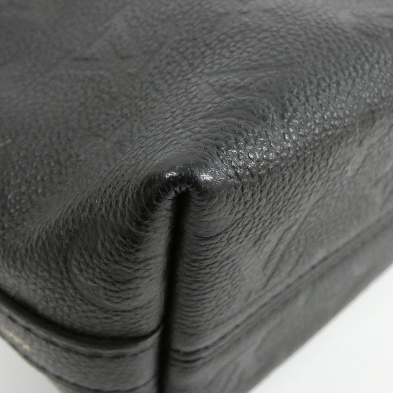 LOUIS VUITTON M46610 肩背包 Monogram 3