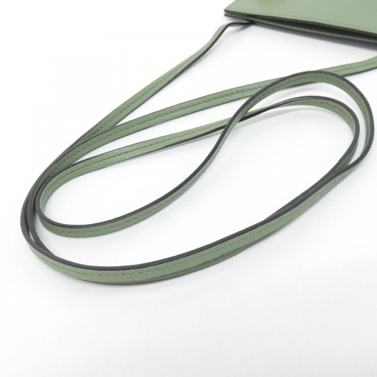 LOEWE C630R12X01 Shoulder 5