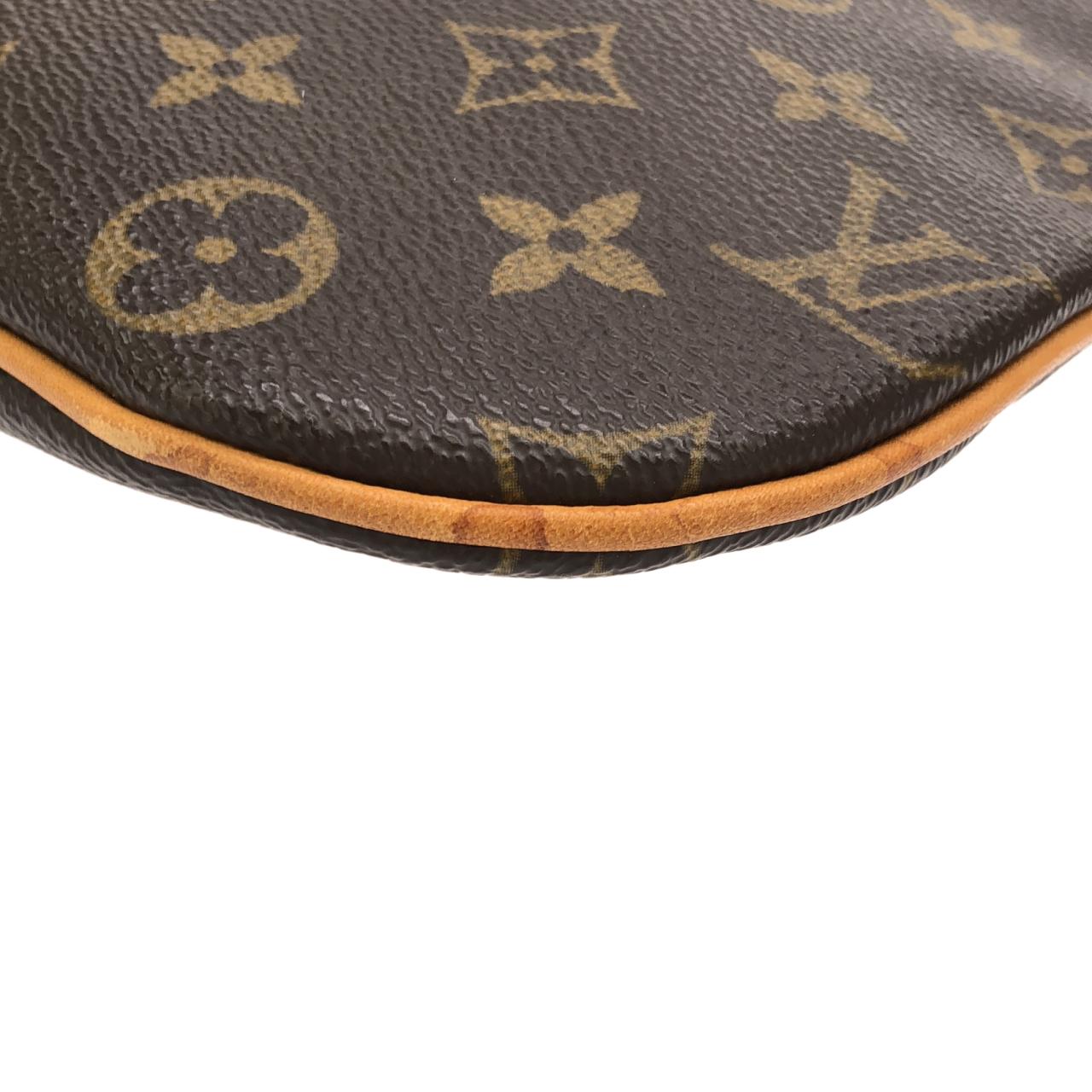 LOUIS VUITTON Pochette M40044 Shoulder Monogram 3