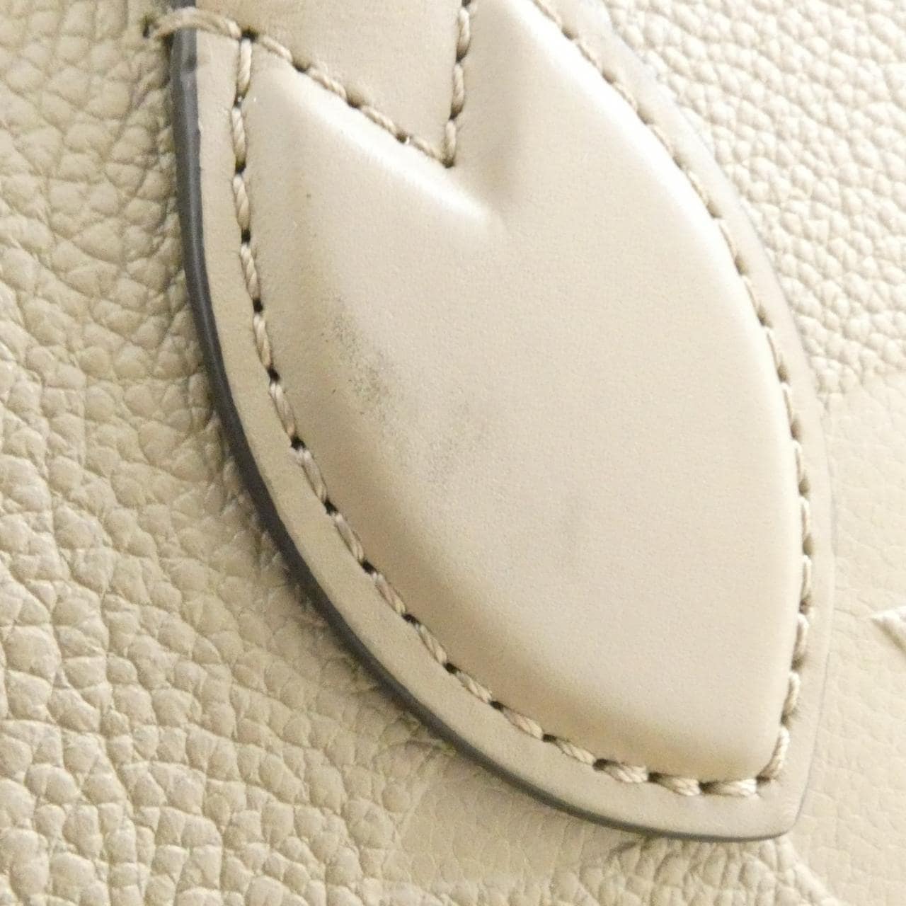 LOUIS VUITTON OnTheGo M45607 Handbag Monogram 3
