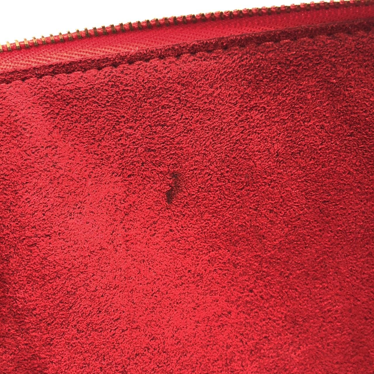 LOUIS VUITTON Pochette M52947 小斜揹包 Epi 8