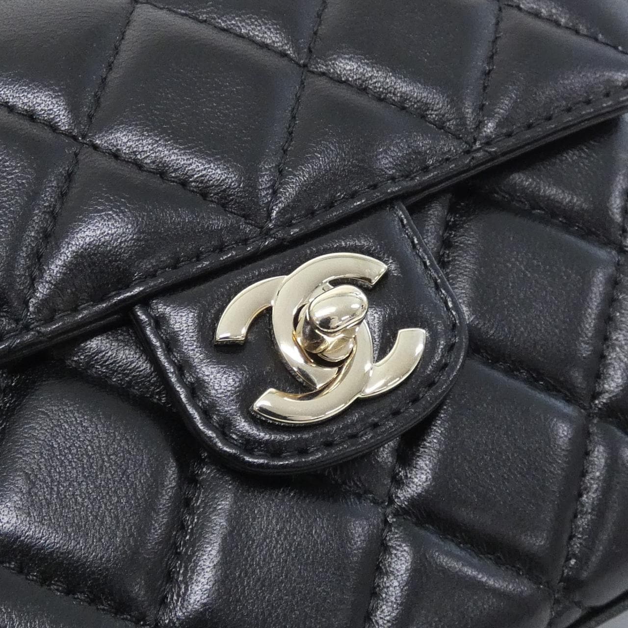 CHANEL AS5111 Handbag Lambskin 4