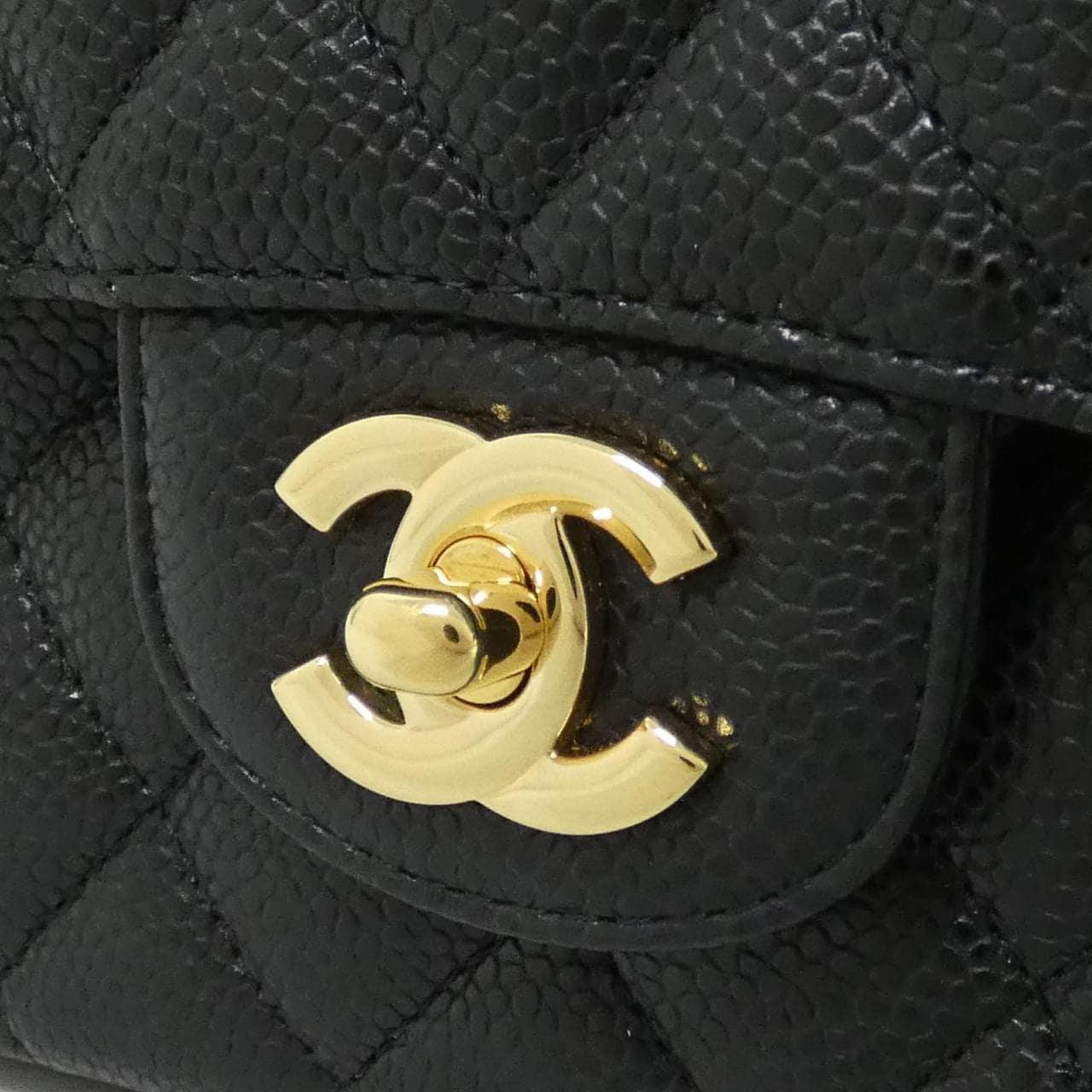 CHANEL Matelasse 1112 Shoulder Grained Calfskin 4