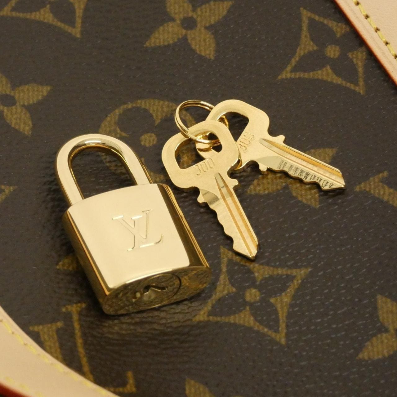 LOUIS VUITTON Keepall M41418 波士頓包 Monogram 3