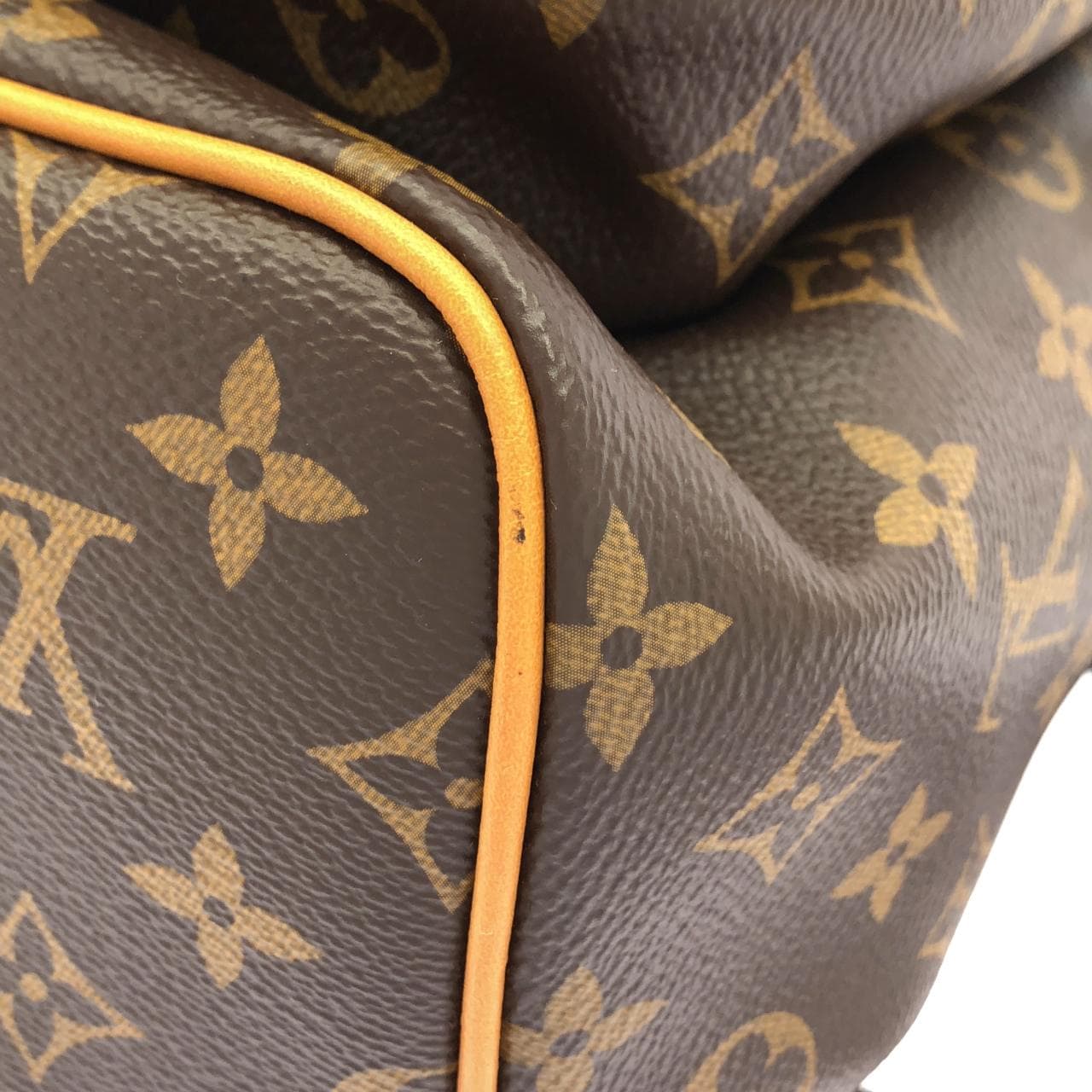 LOUIS VUITTON Montsouris M14015 Backpack Monogram 3