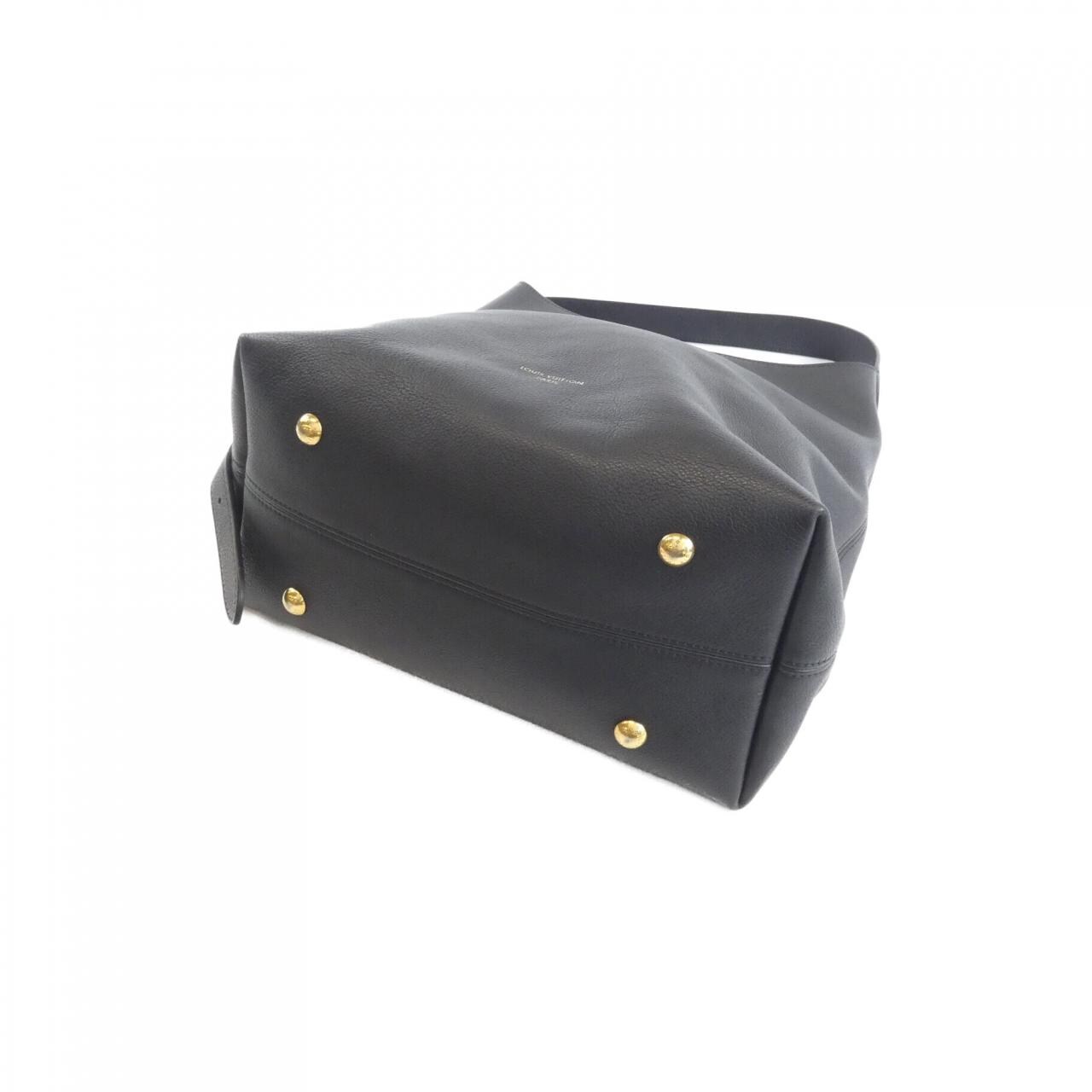 LOUIS VUITTON M24856 Shoulder 2