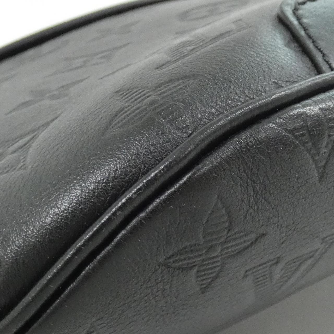 LOUIS VUITTON Discovery M46036 肩背包 Monogram 3